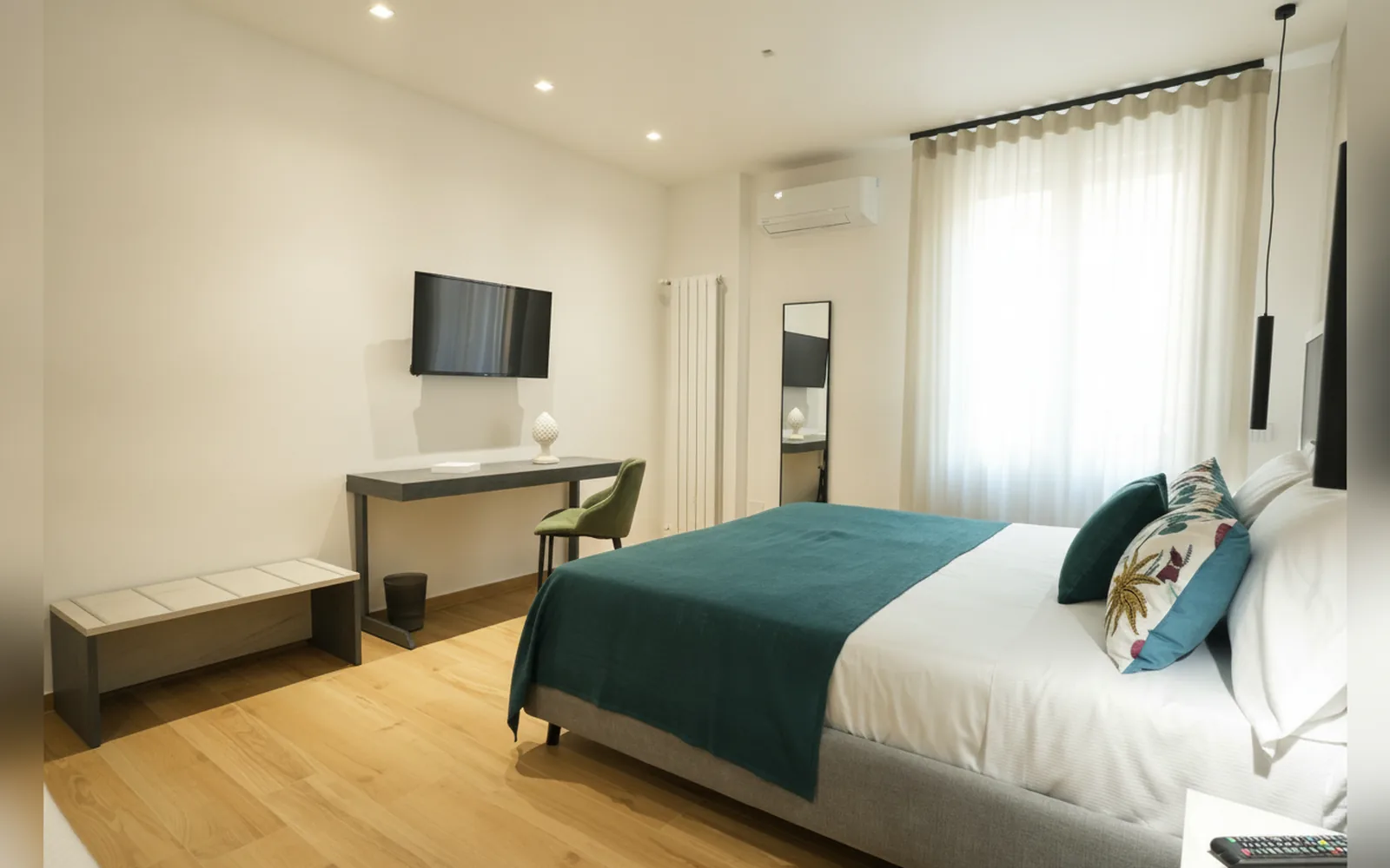 Camera con bagno privato — Enea Suite, Trapani (Sicilia) (foto 21)