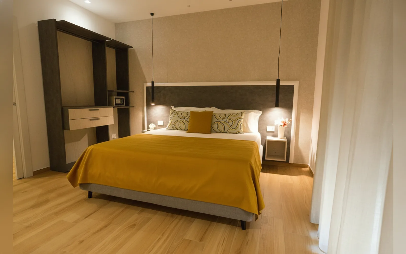 Camera con bagno privato — Enea Suite, Trapani (Sicilia) (foto 28)