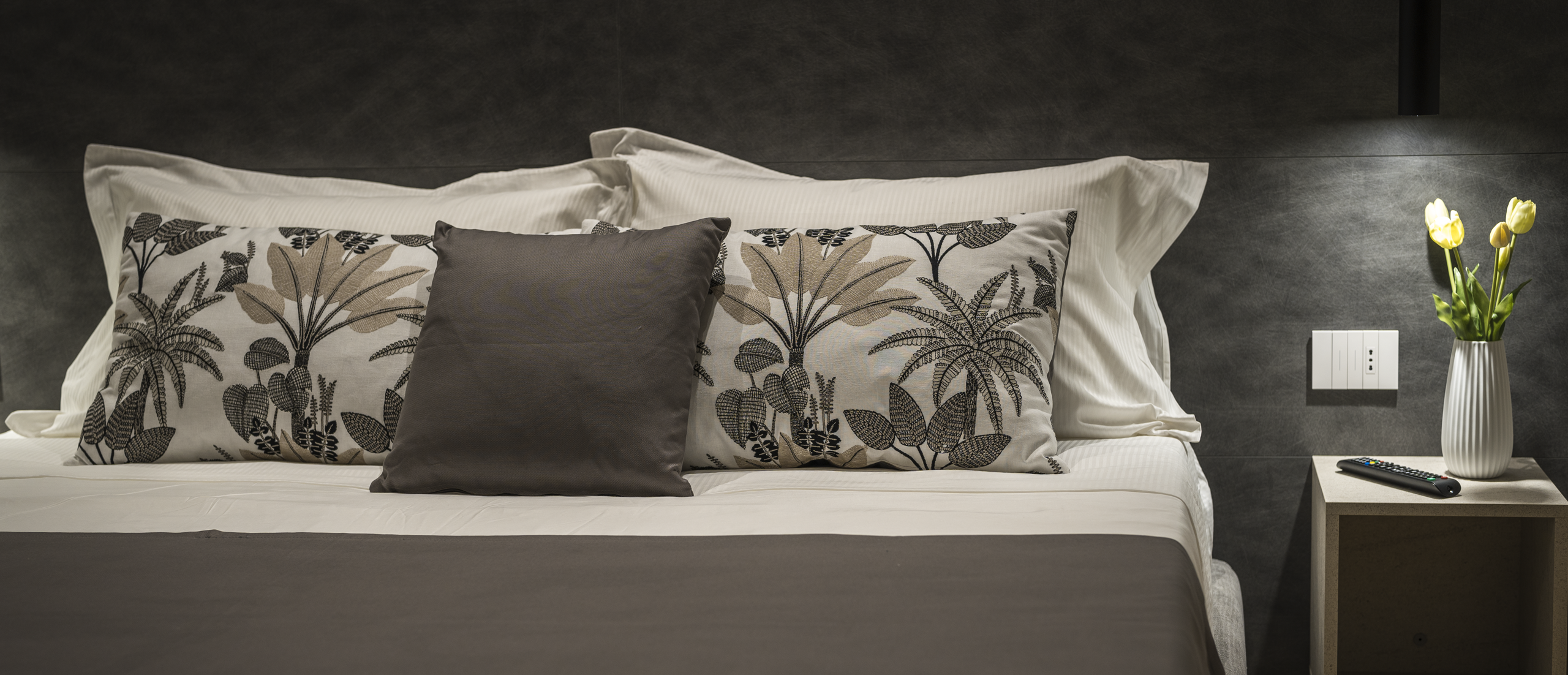 Hotel Trapani camera matrimoniale dotata di aria condizionata e riscaldamento con wifi gratuito 